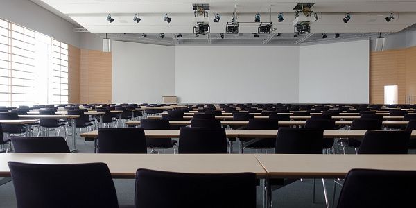 Конференц-зала кондитерской фабрики Ferrero